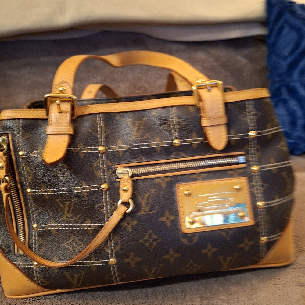 Louis Vuitton Rivette monogram